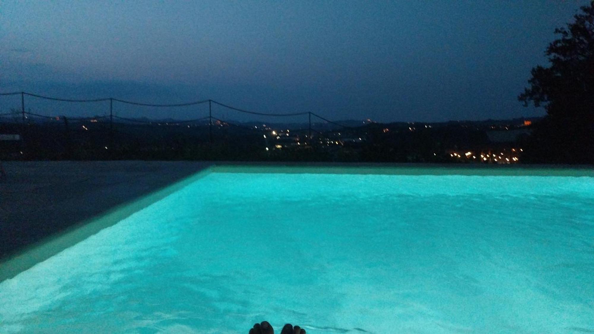 Tenuta Montanello B&B Castiglione Falletto Kültér fotó